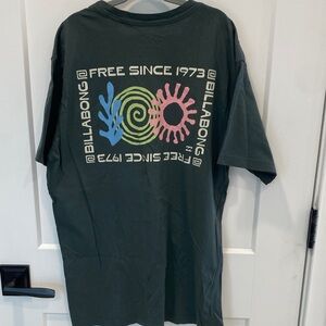 Billabong Men's Dark Green Graphic Tee